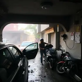 carro invade casa